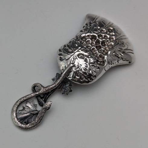 1880 British Antique Sterling Silver Tea Caddy Spoon with Grape Decoration